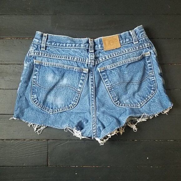 🌼 Vintage LEE high waisted cutoff shorts - Picture 6 of 8